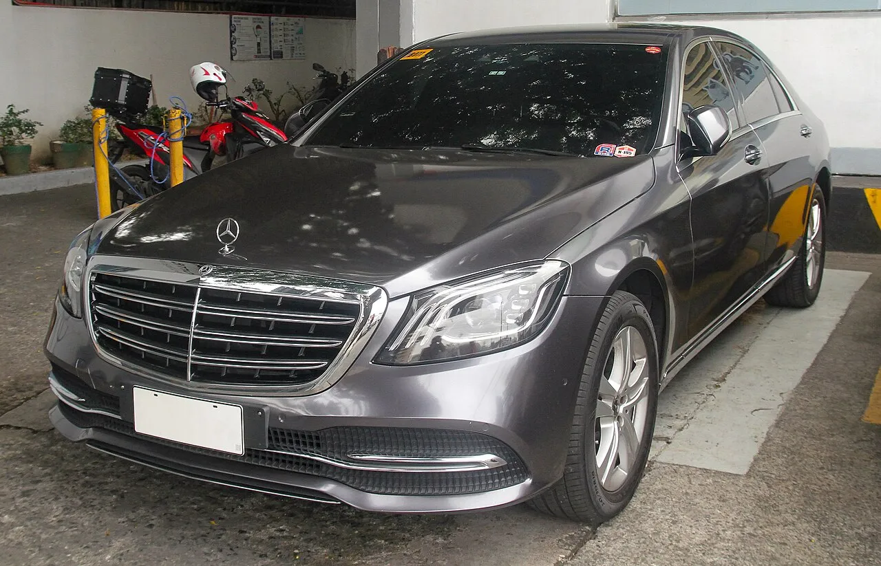 Mercedes-Benz V222 S450 Selenite Gray — model reference, not inventory photo