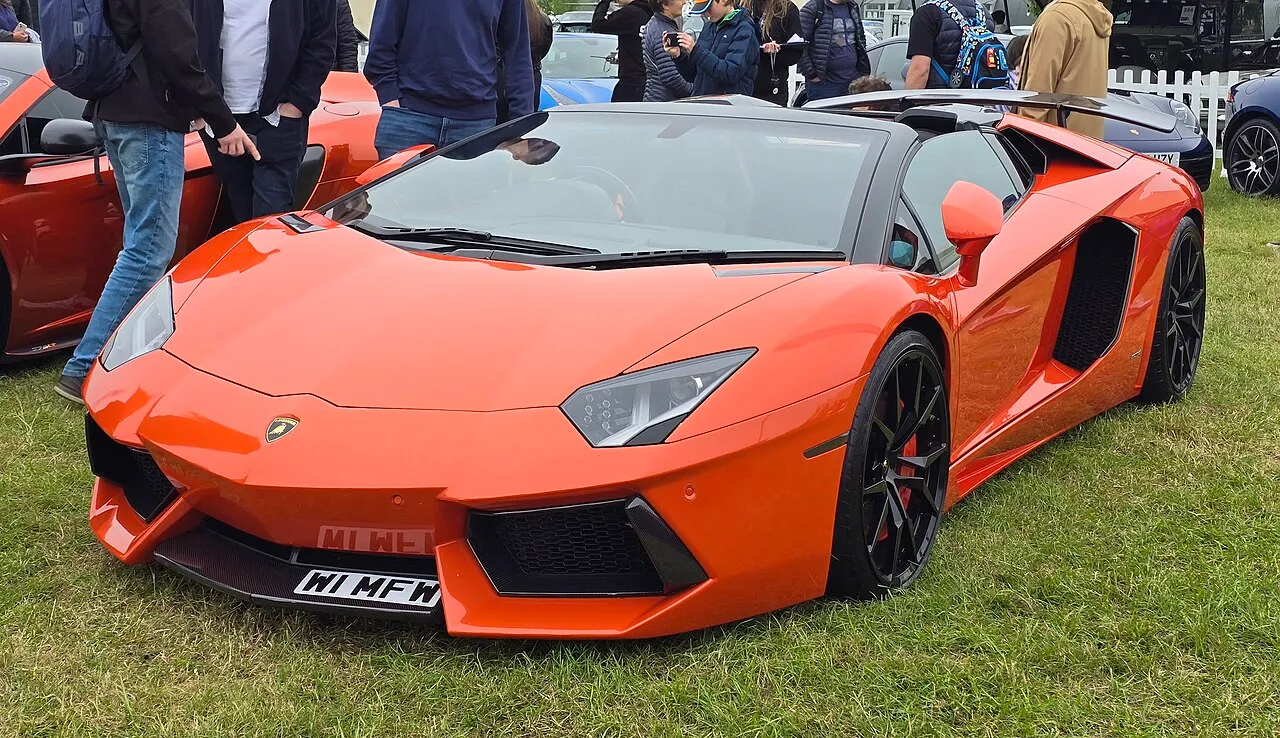 Lamborghini Aventador 2 — model reference, not inventory photo